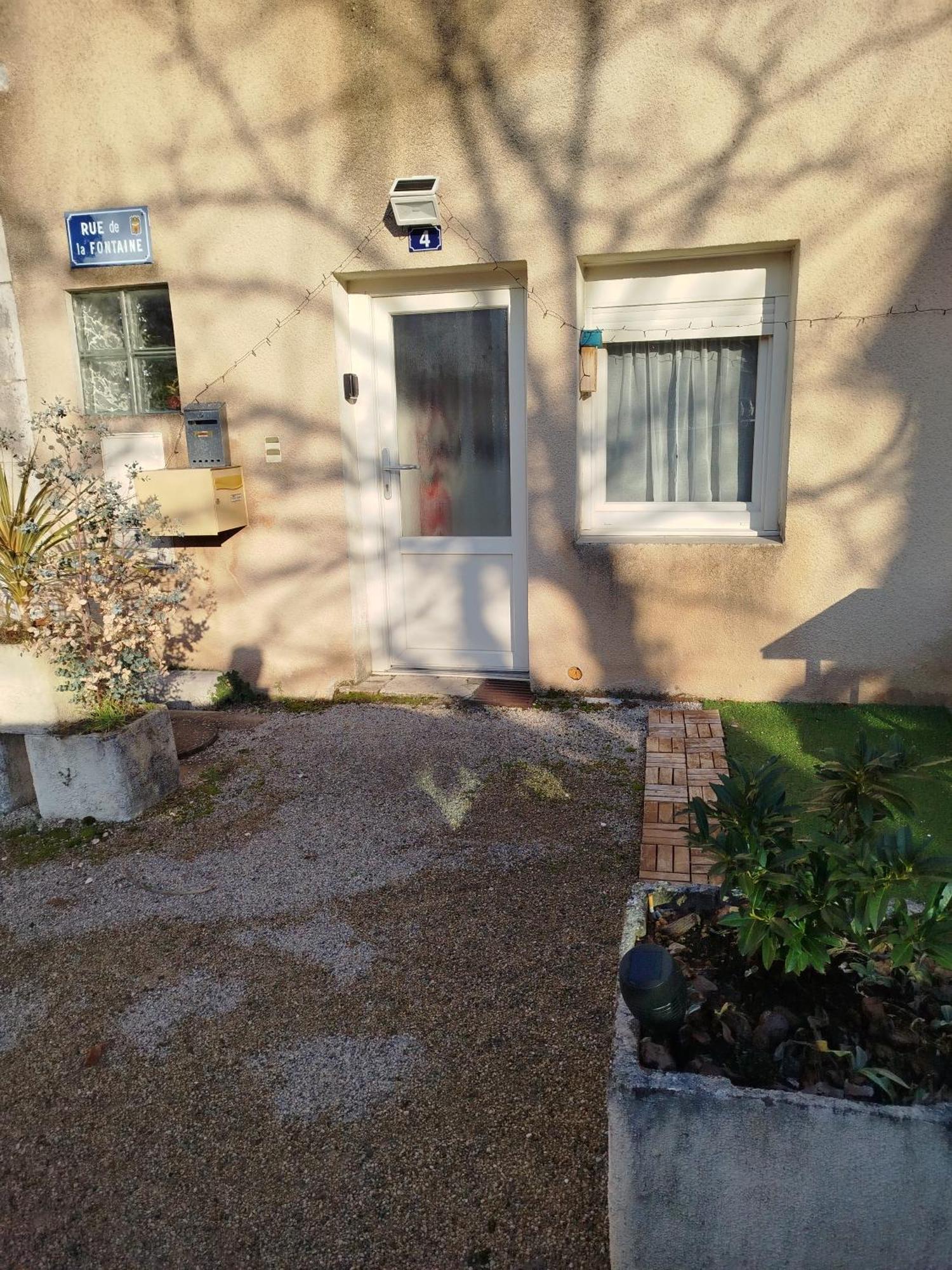 Maison De Village Appartement Rdc Avec Terrasse Gy Exterior photo